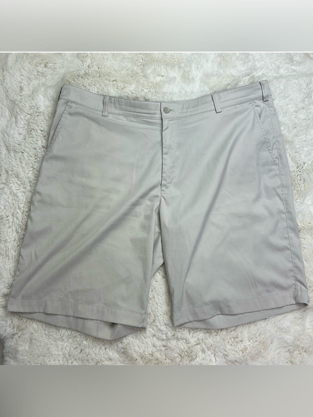 EUC Nike Golf Tour Dri-Fit Performance Flat Front Sand Colored Shorts Size 40